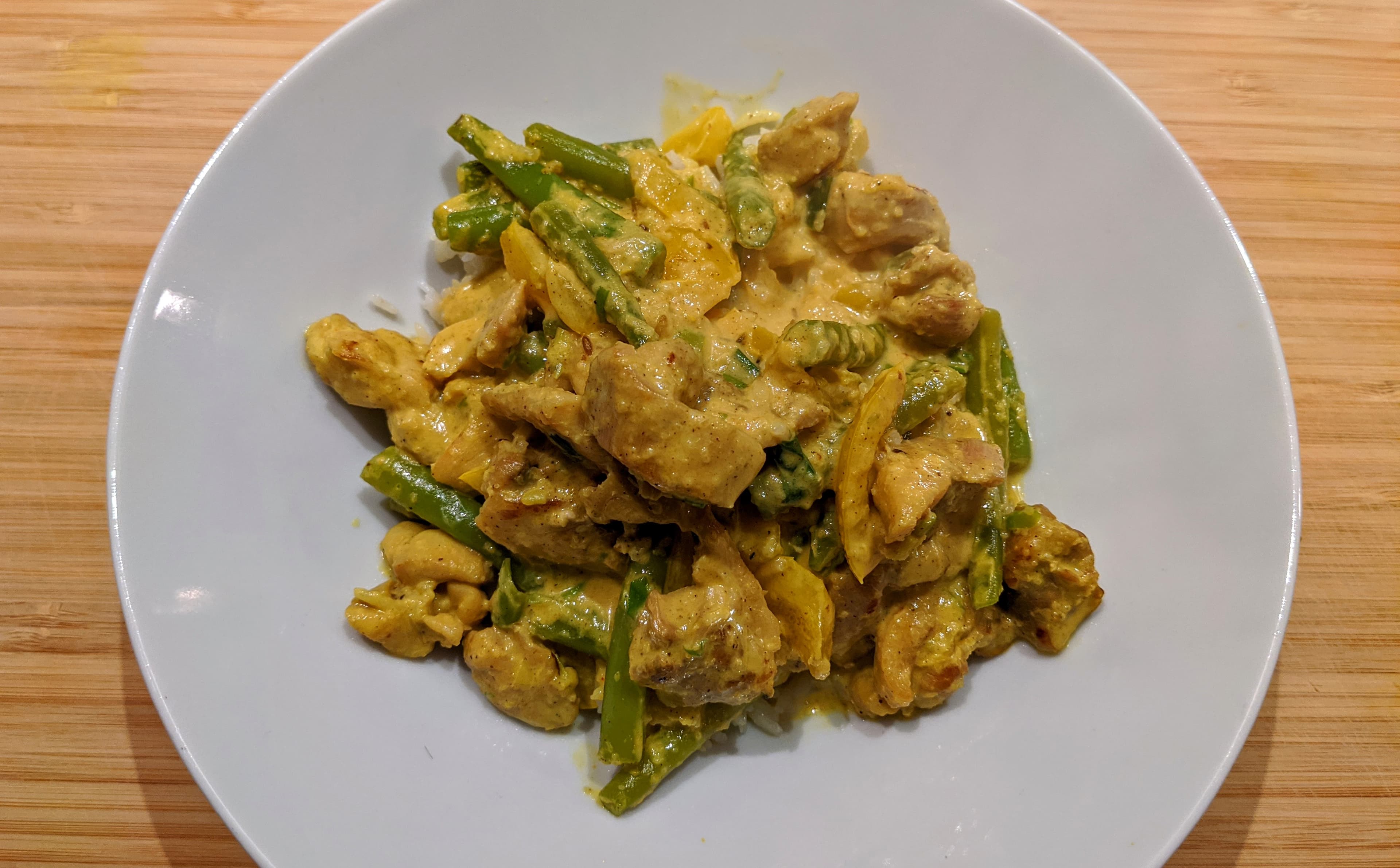 Gele Kip Curry met Rijst