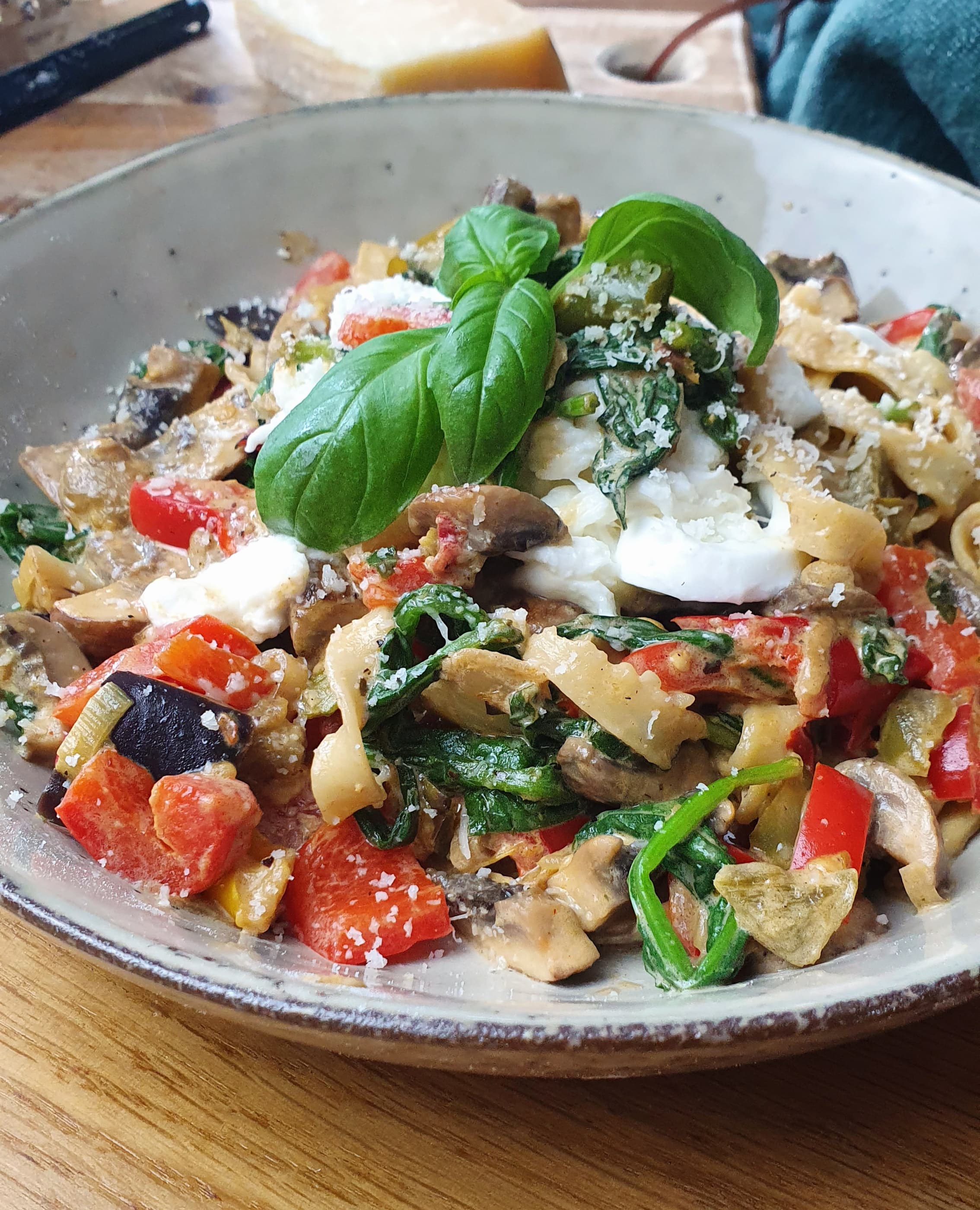 Homemade vegetarische pasta