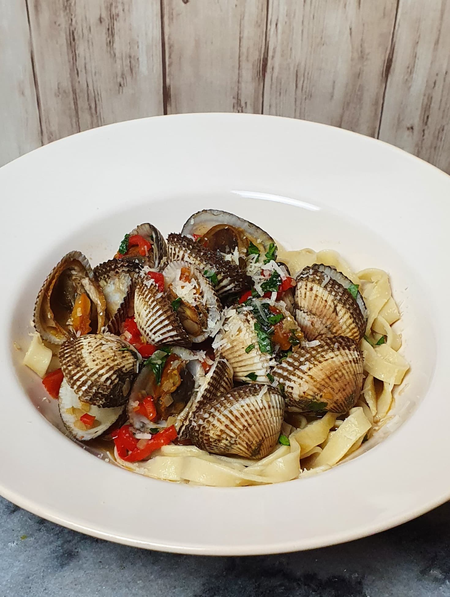 Kokkels met homemade pasta