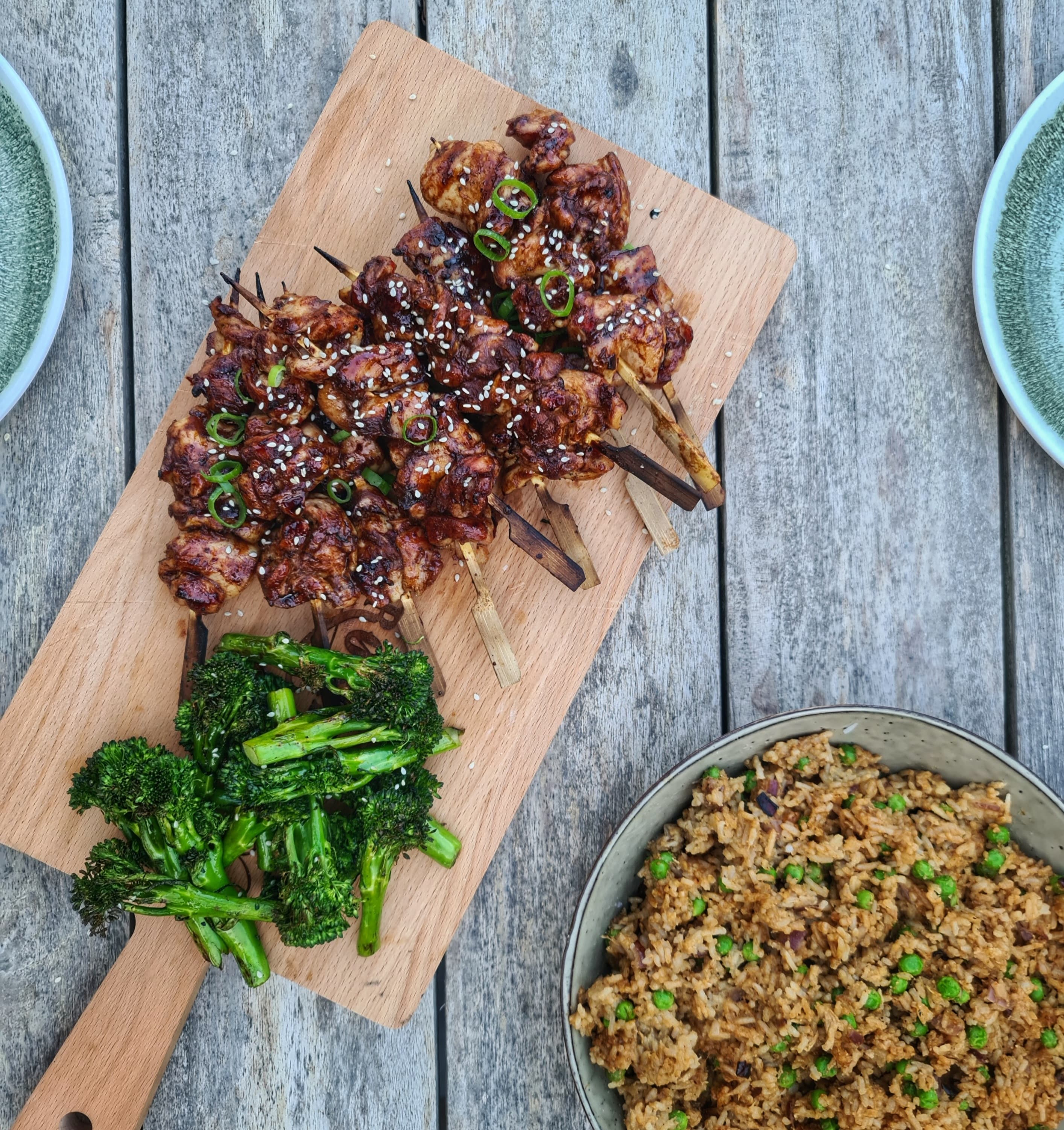 Yakitori spiesjes met fried rice