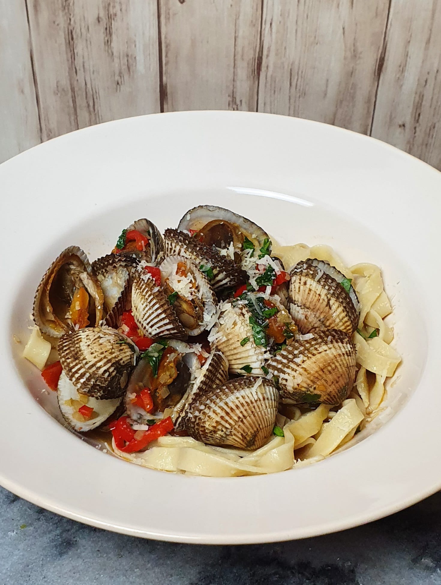 Kokkels met homemade pasta